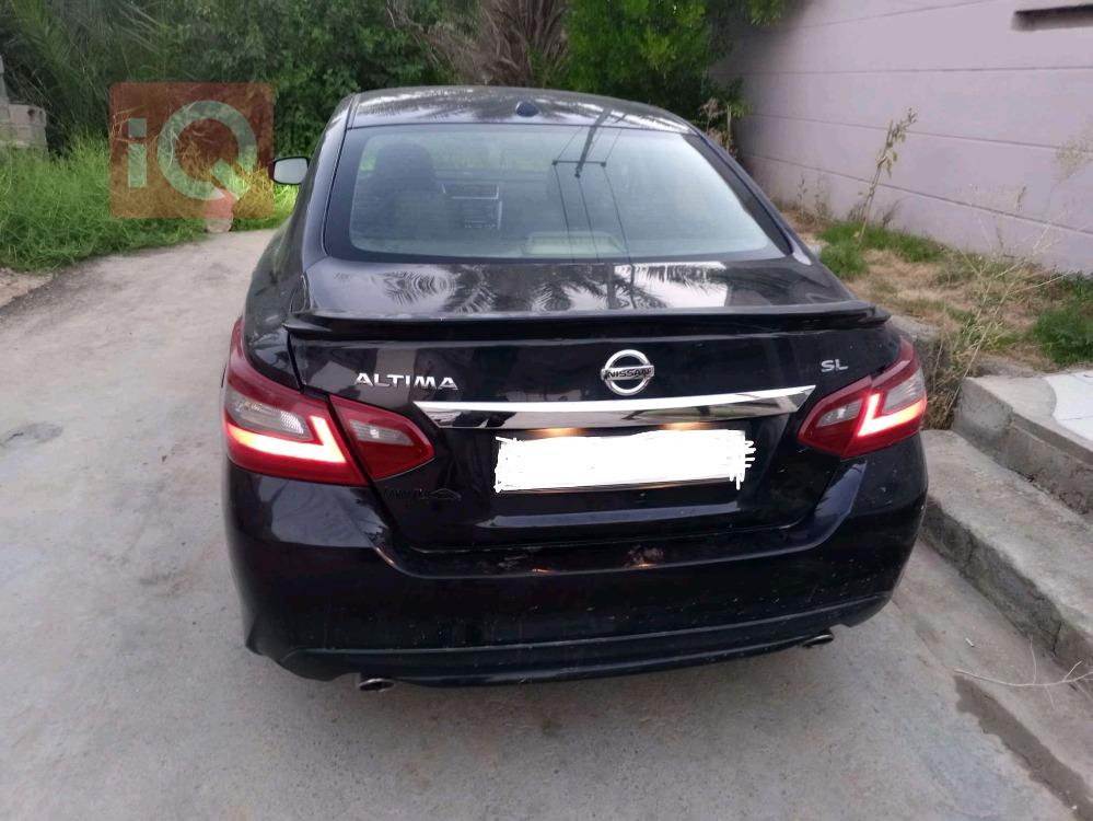 نيسان ألتيما